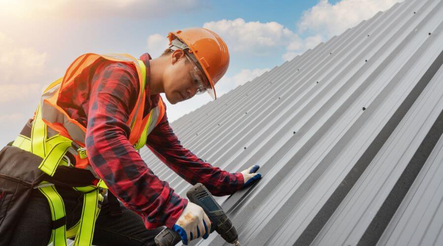 Professional gutter cleaning in Boring, OR